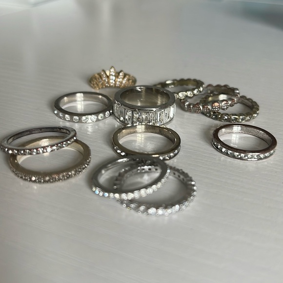 12 Rings - Picture 2 of 8